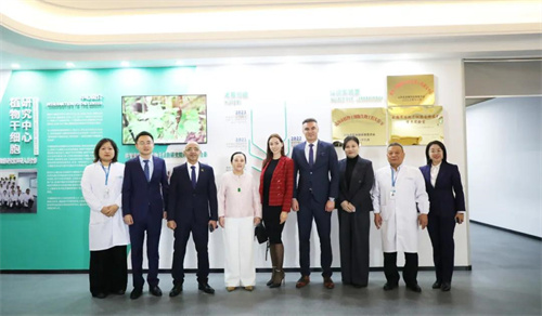 安然集团拜访阿拉伯联盟驻华大使馆活动 开启一带一路新征程9.jpg