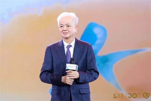 第八届完美公益影像节在京举办 “写给世界的诗”传递爱与希望2.jpg