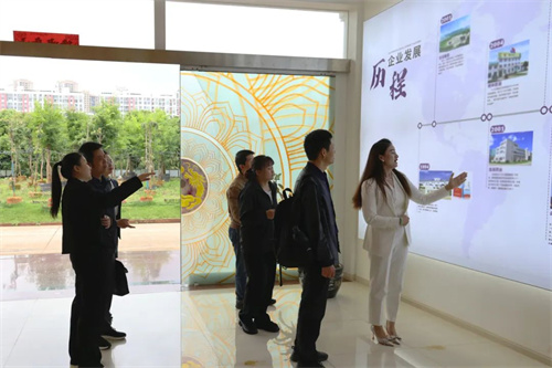 云南省工商联宣教处领导一行莅临理想华莱调研指导