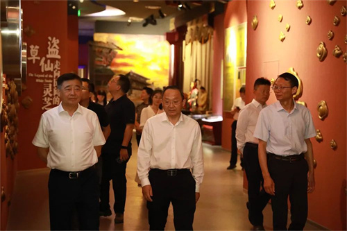 新华网总裁助理徐寿权一行来安惠调研交流