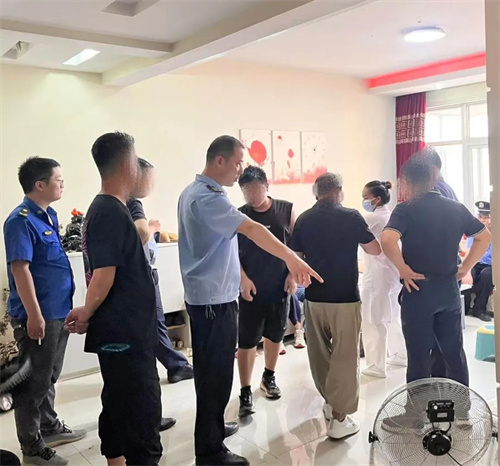 湖北花湖镇打响反传销闪电清剿战 60人落网