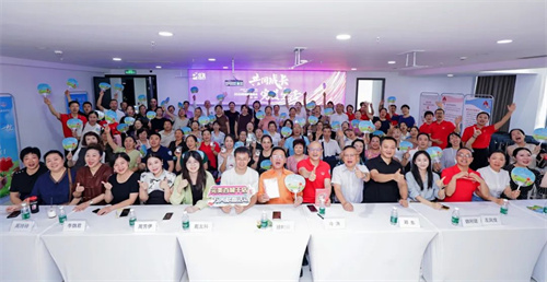 完美百城千店万人献血重庆站活动启动 大爱耀山城