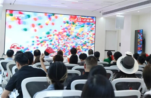 吉美组织全员观看九三震撼阅兵，共睹强国强军风采！