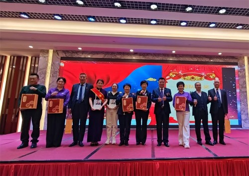 2026“健康中国 安惠在行动”昌吉站报告会举行