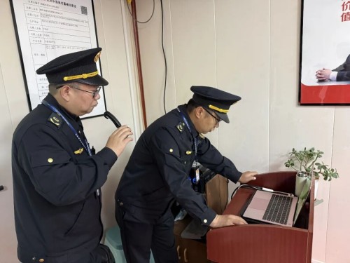 图片 2.jpg
